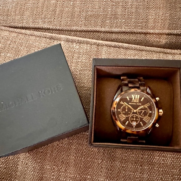 MK Women’s Watch - Picture 3 of 4